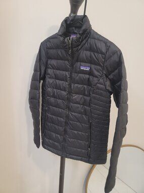 Patagonia Down Sweater Jacket Women’s Size Xs Black Puffer Goose Down